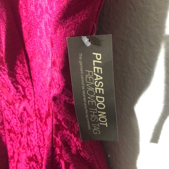 Pink dress by Eva Mendes - Picture 4 of 5